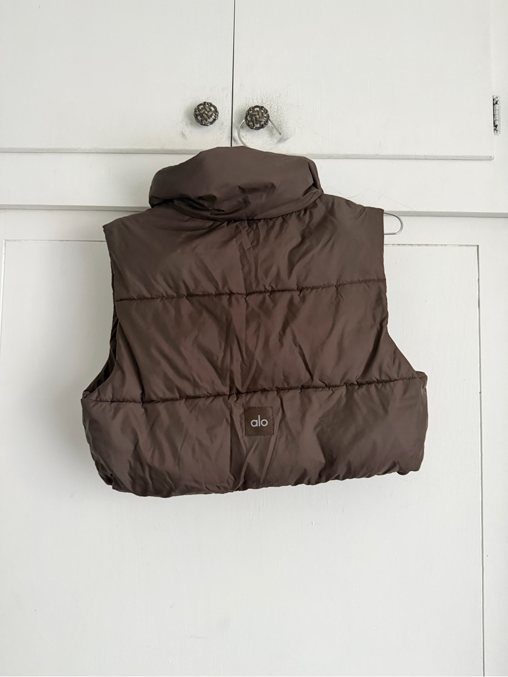 Alo Yoga Cropped Gold Rush Puffer Vest - Espresso